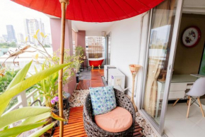 Modern Unit at Lumpini,Sathon by Sabai